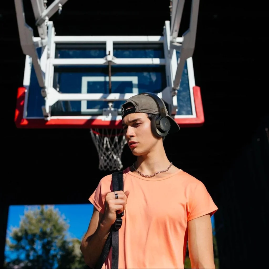 JBL Tune 720BT headphones for sports and active use