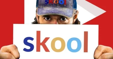 Skool Review, Portrait of Skool Alex, an online educator and content creator